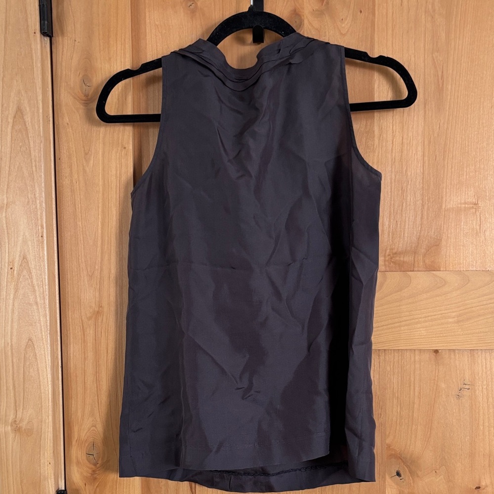 J. Crew Dark Sleeveless Blouse with Ruffle size 0 - Picture 3 of 3